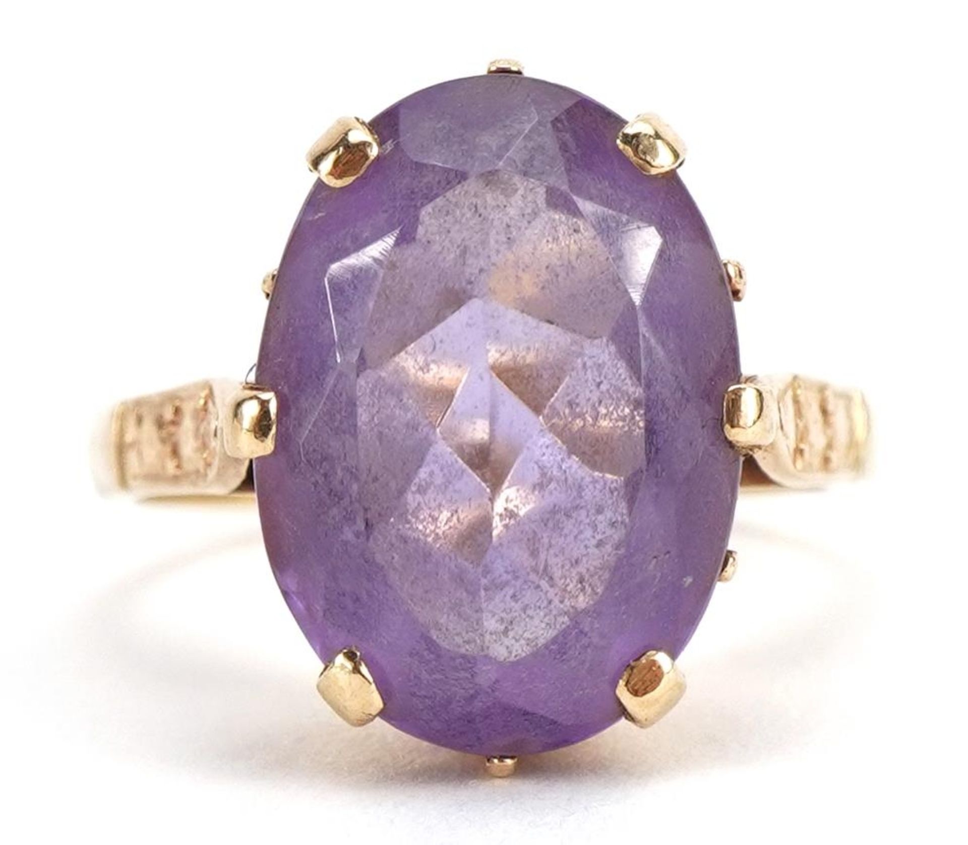 9ct gold amethyst solitaire ring, Birmingham 1973, size I, 3.5g