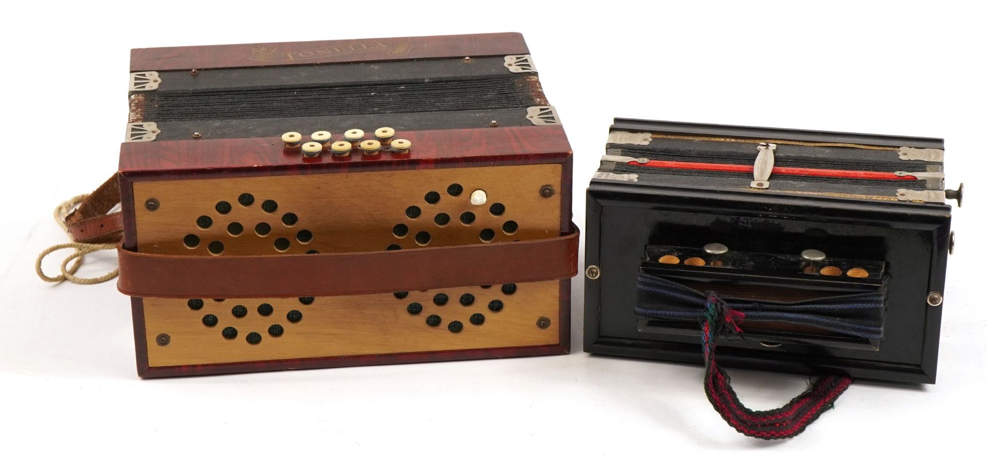 Two vintage accordions comprising Empress Accordeon and Tonella, the largest 29cm wide - Bild 2 aus 4