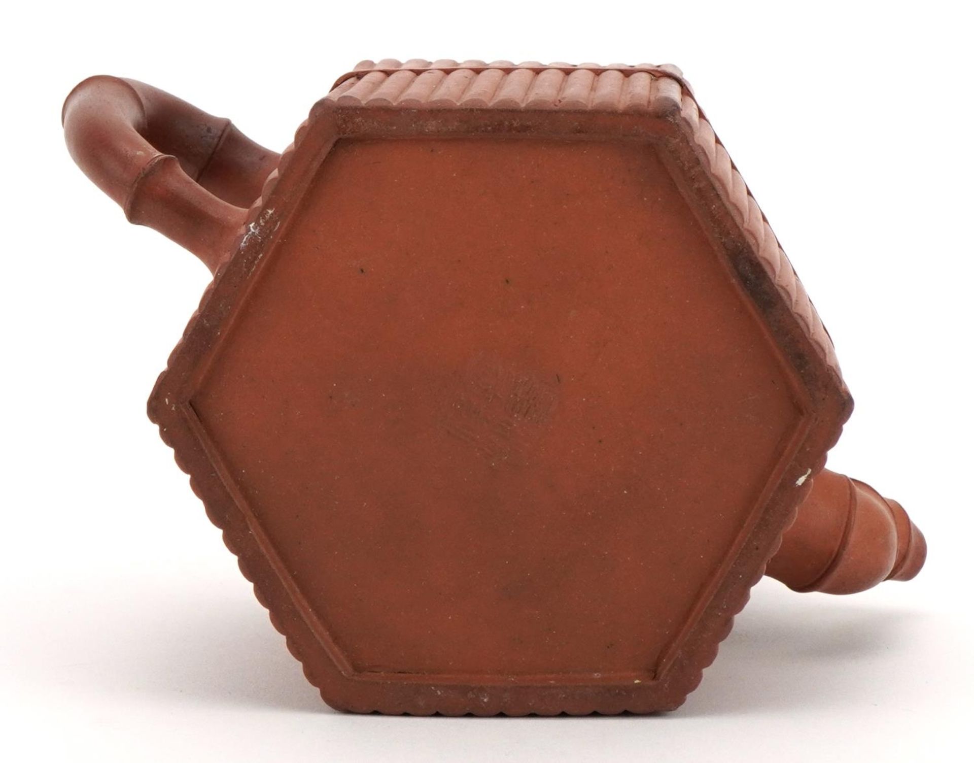 Chinese Yixing terracotta teapot with hexagonal body, impressed character marks to the base, 16. - Image 3 of 4