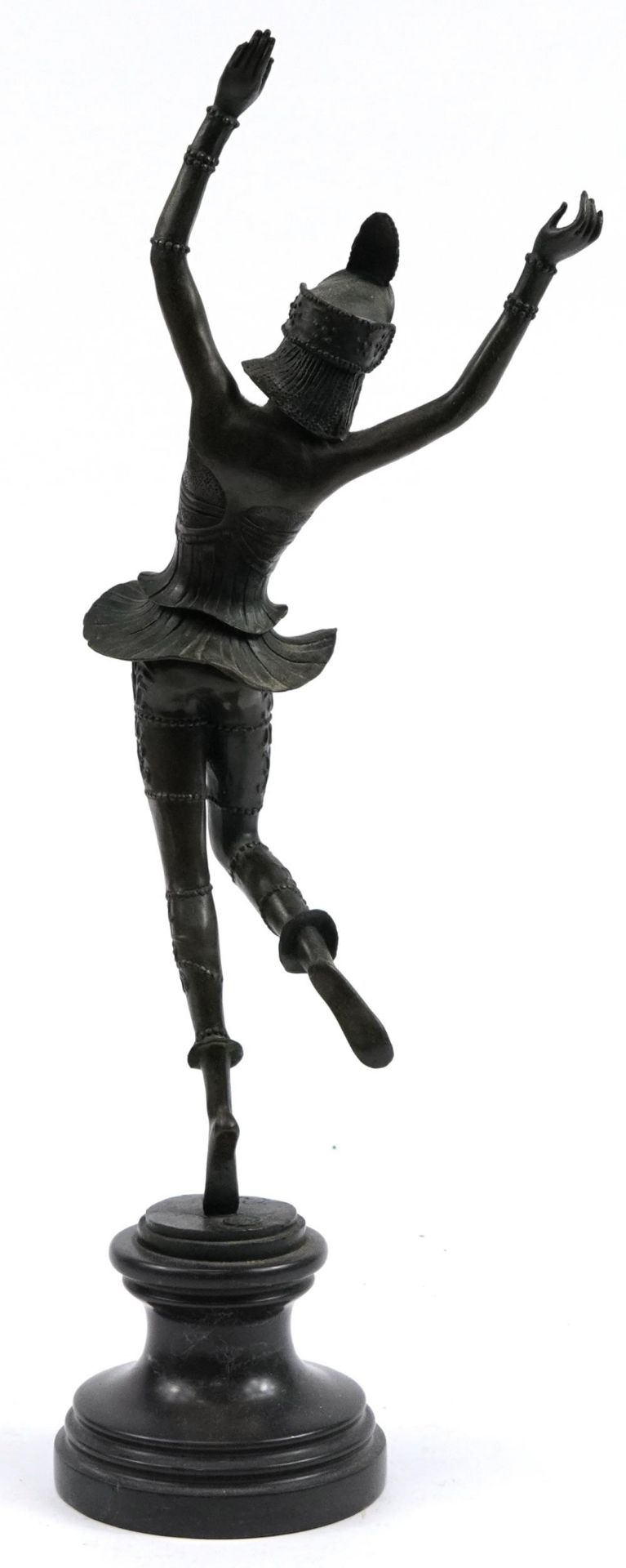Patinated bronze figurine of an Art Deco dancer raised on a circular black marble base, 55.5cm high - Bild 2 aus 4