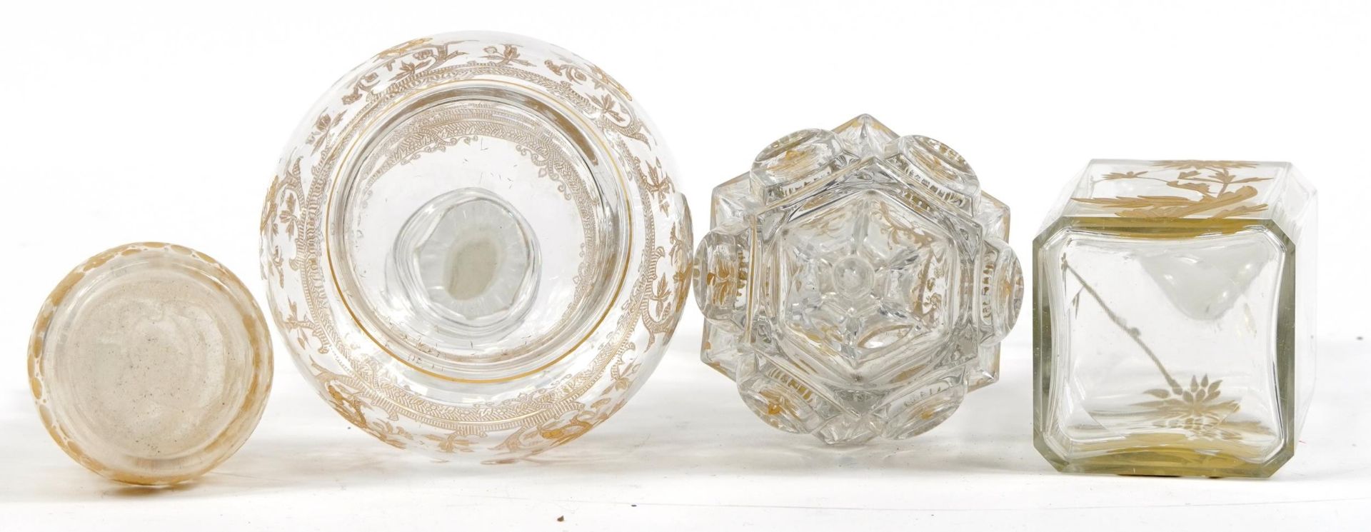 Four 19th century French glass decanters with gilt decoration, the largest 17.5cm high - Bild 3 aus 3