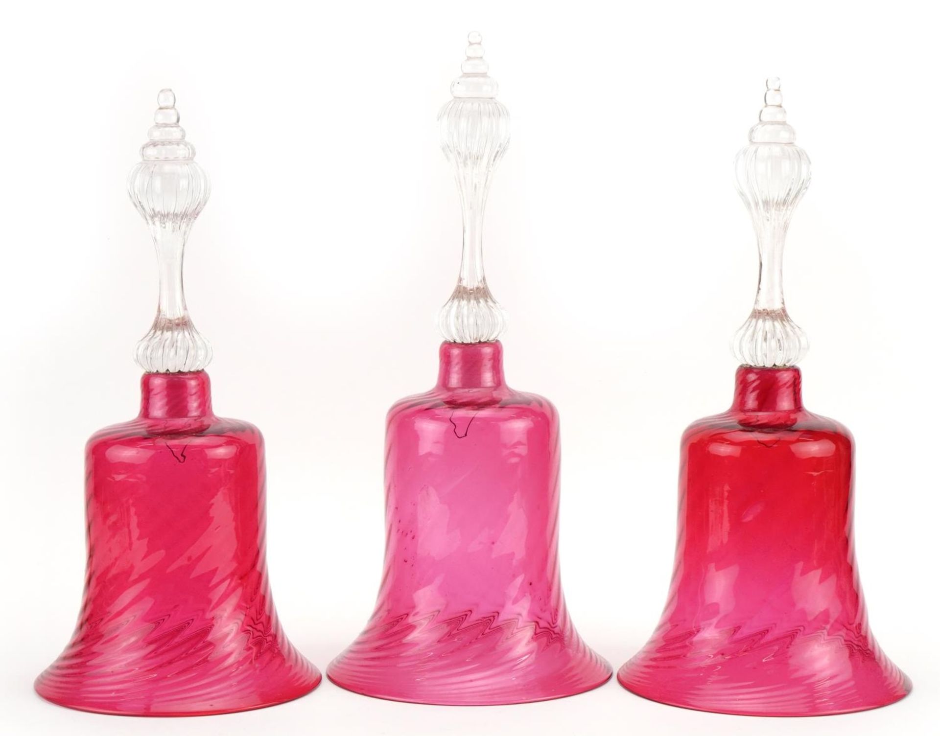 Three Victorian cranberry glass bells, the largest 33cm high - Bild 2 aus 3