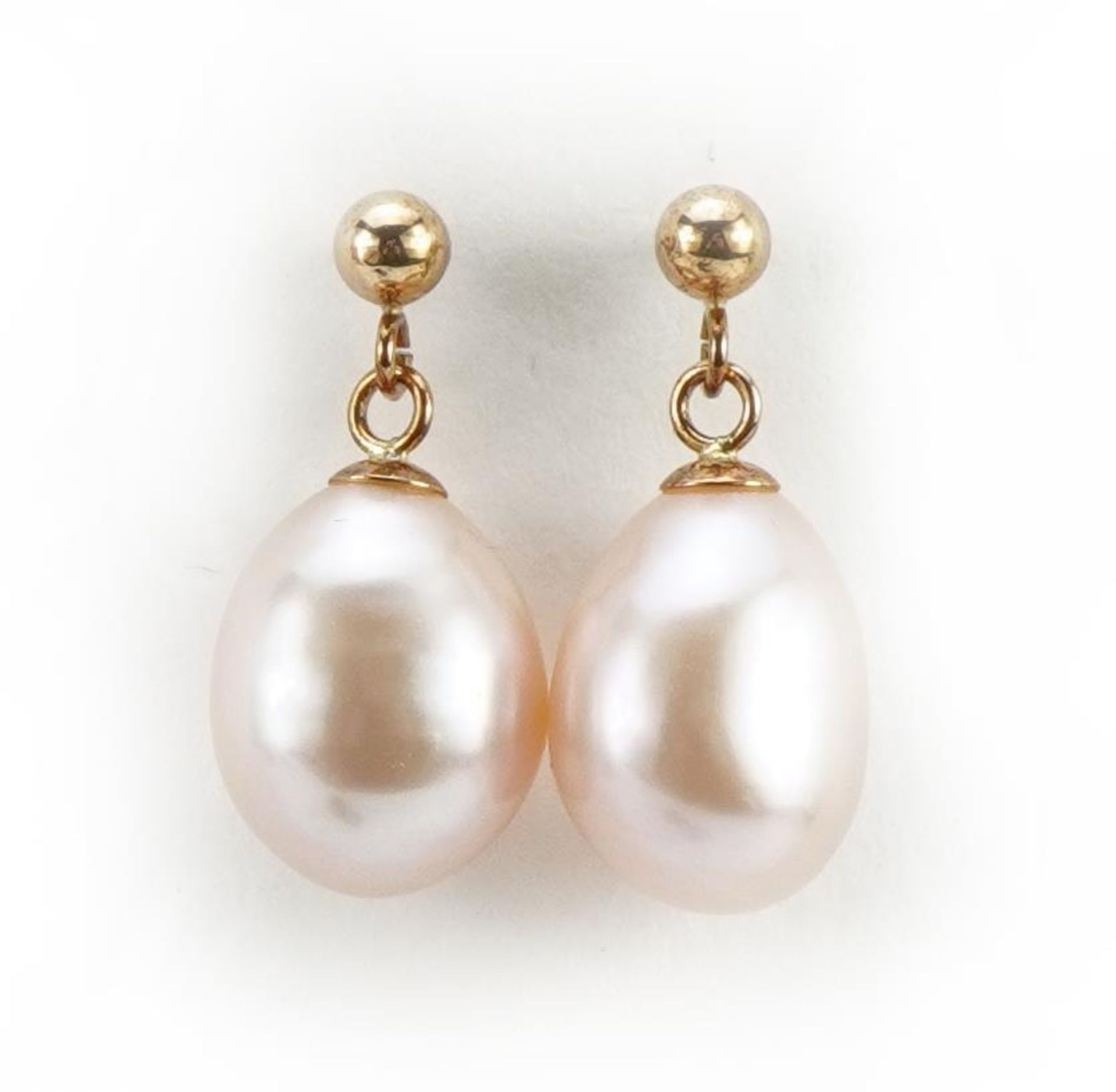 Pair of 9ct gold freshwater pearl drop earrings, 1.8cm high, 2.2g