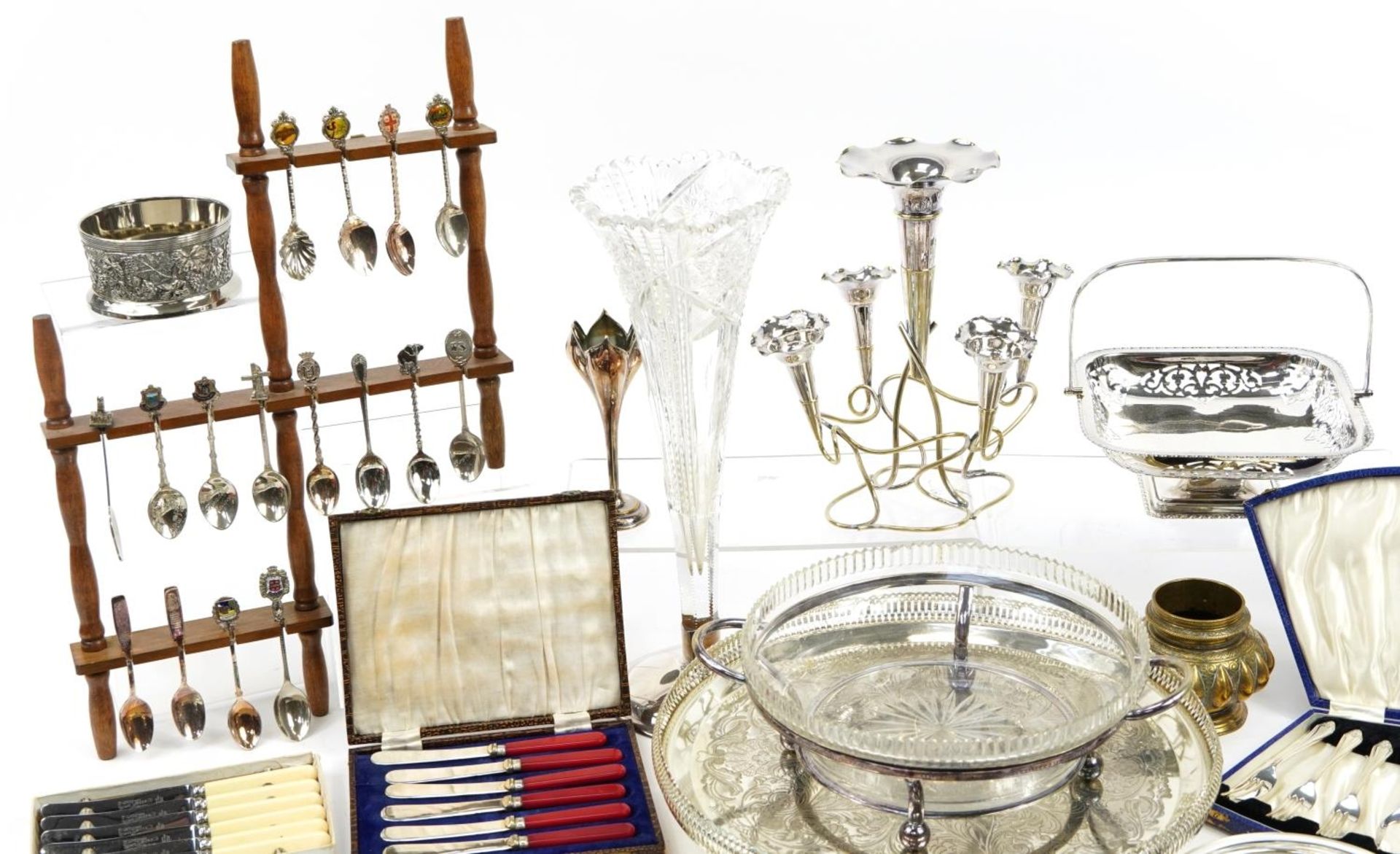 Silver plate including circular four footed salver, souvenir teaspoons on display stands, cruets, - Bild 2 aus 7