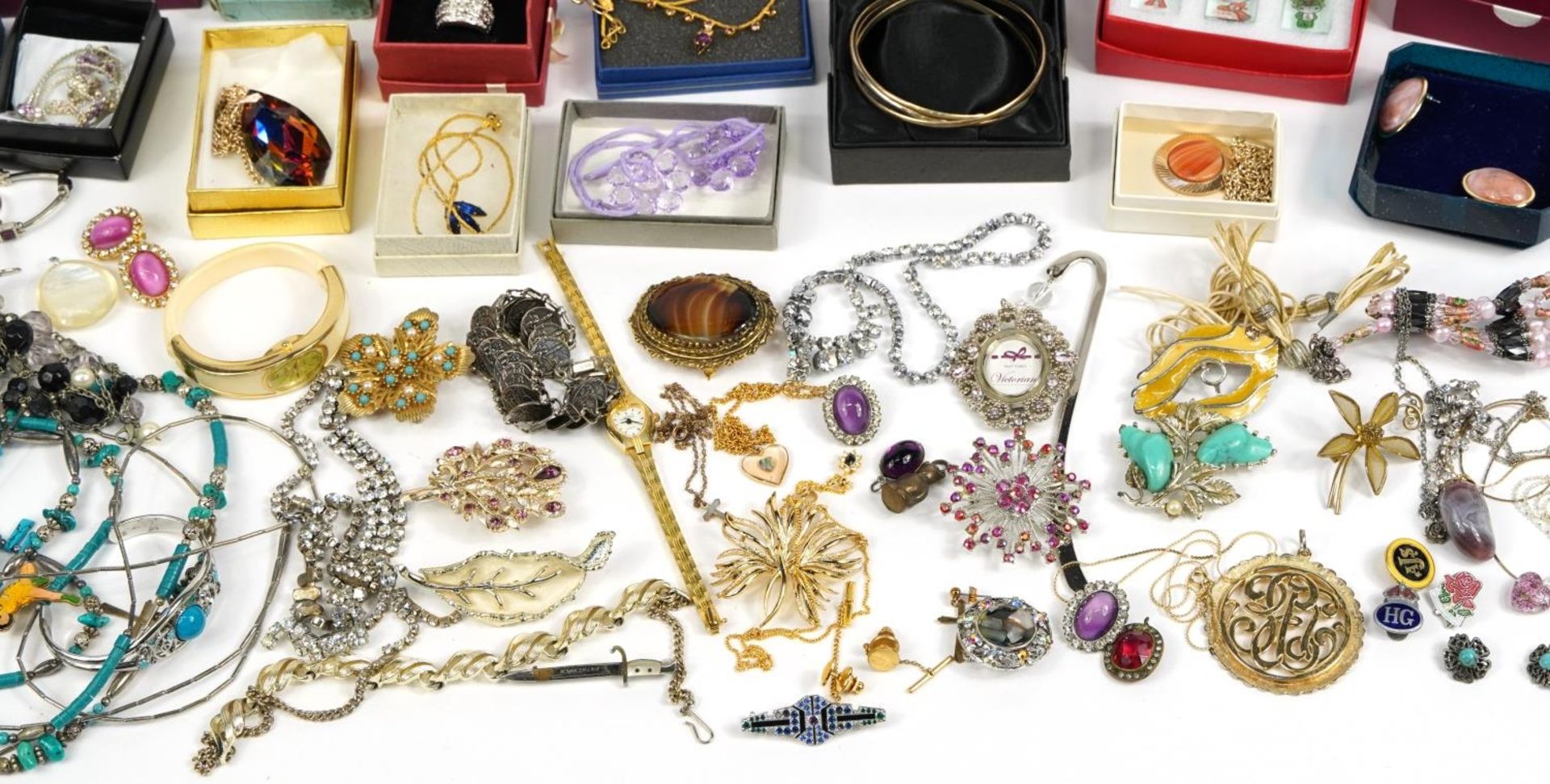 Large collection of vintage and later costume jewellery and wristwatches including brooches, - Image 6 of 7