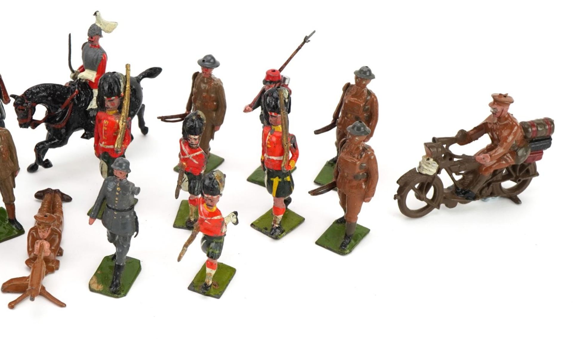 Group of hand painted lead military figures and soldiers including some Britains, the largest 7. - Image 3 of 3