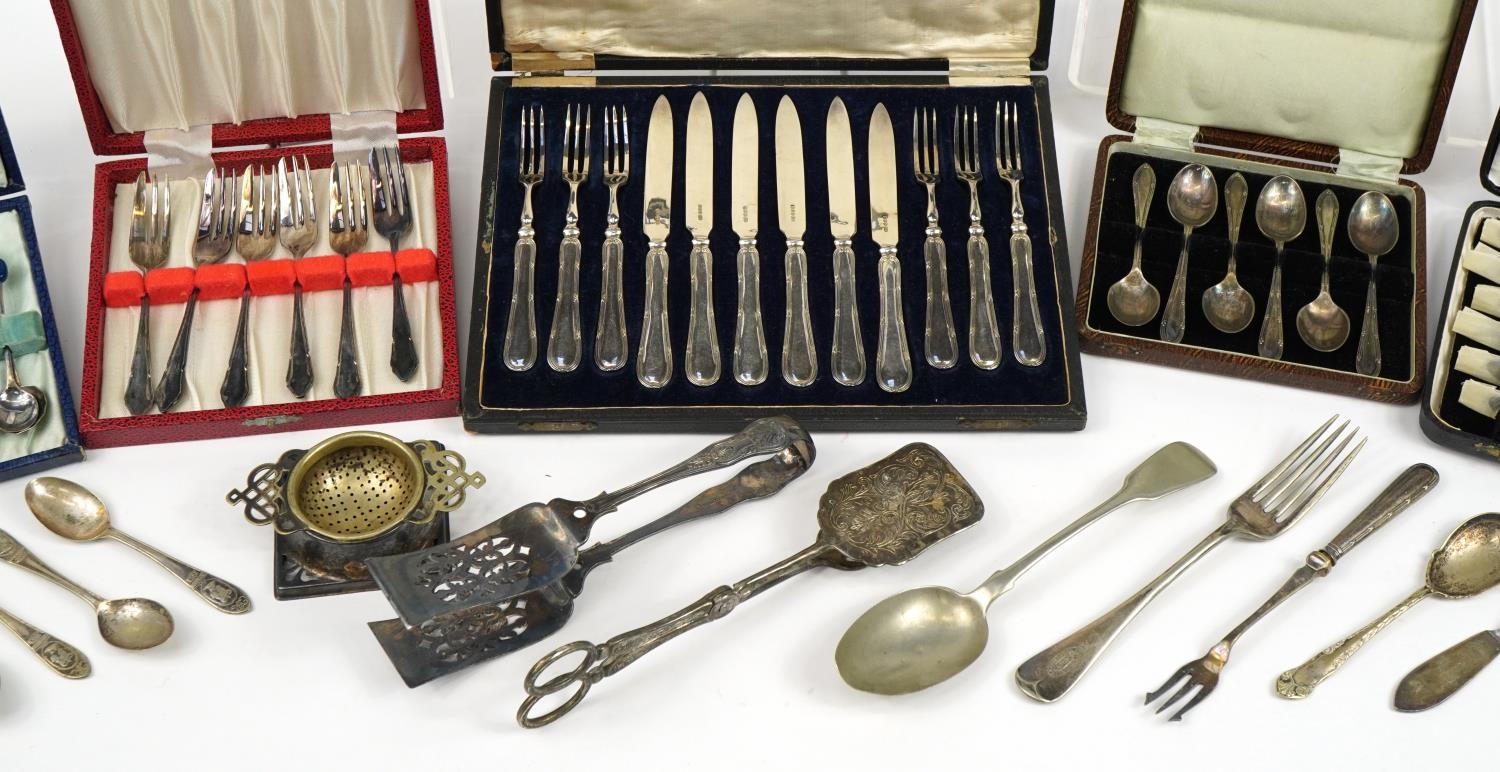 Silver and silver plated items including a set of six silver handled knives - Image 3 of 6