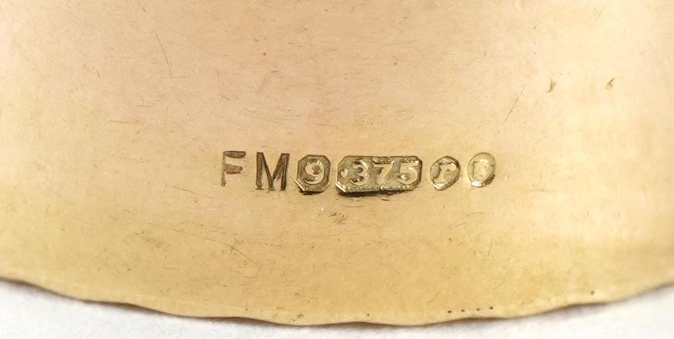 9ct gold emergency ten shilling note charm, 1.9cm in diameter, 3.3g - Image 3 of 3