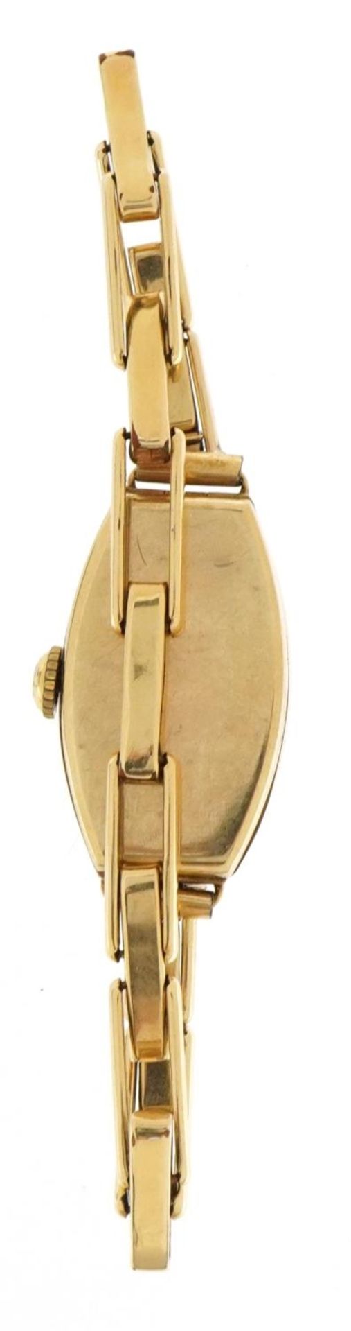 Ladies 9ct gold wristwatch with 9ct gold metal core bracelet housed in a Mappin & Webb London fitted - Image 3 of 4