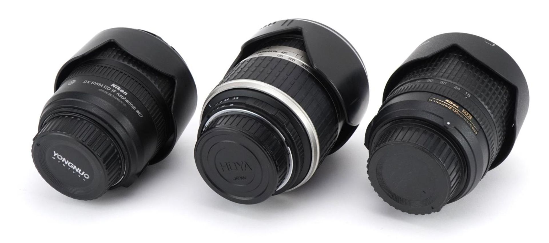 Three camera lenses comprising Sigma 28-300mm, Nikon 18-70mm and Nikon 18-135mm - Bild 2 aus 3