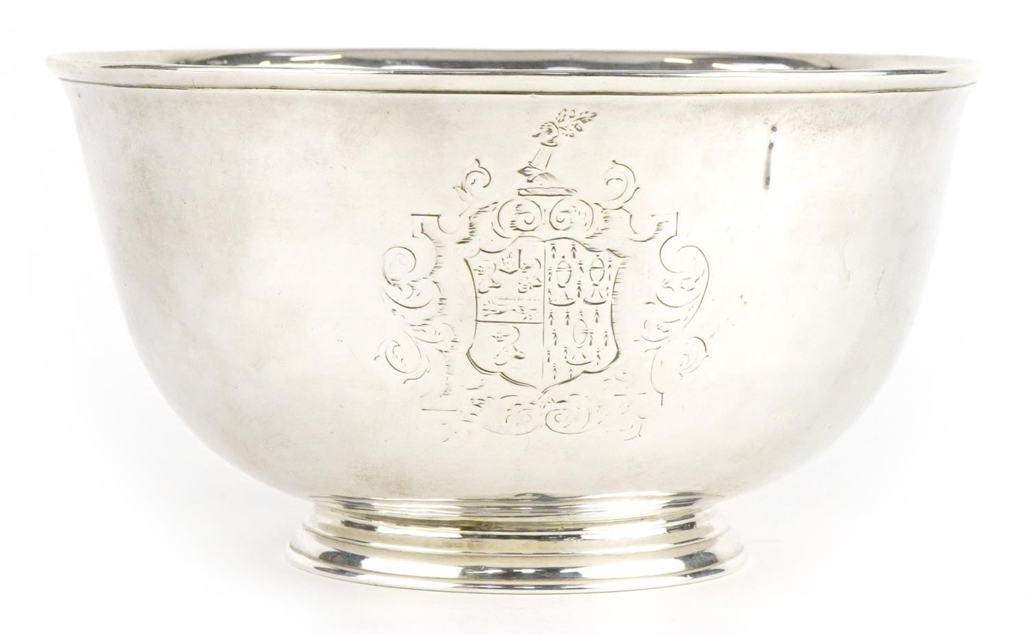 Thomas Walker, second quarter 18th century Irish silver footed bowl engraved with a heraldic