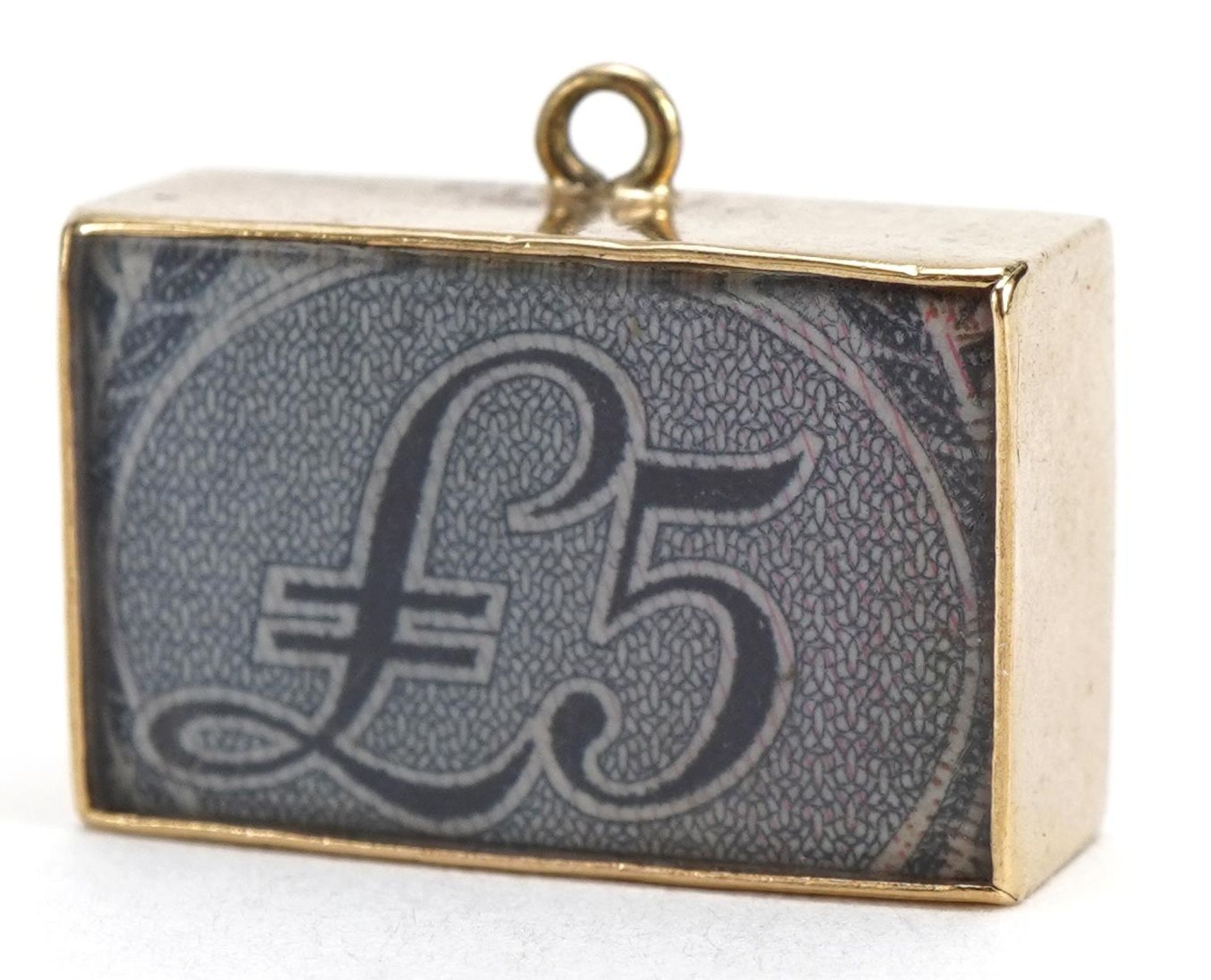 9ct gold emergency five pound note charm, 1.9cm wide, 2.7g