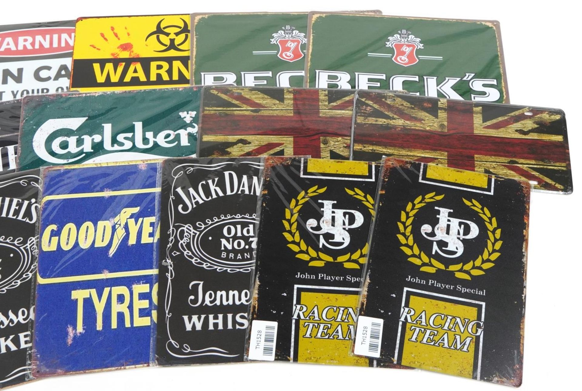 Sixteen tin advertising and man cave signs including J P S, Jack Daniels, Carlsberg, Guinness and - Image 3 of 3