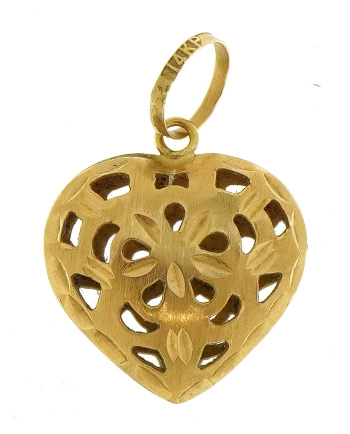 14k gold love heart pendant with pierced decoration, 1.8cm high, 0.6g - Image 2 of 2