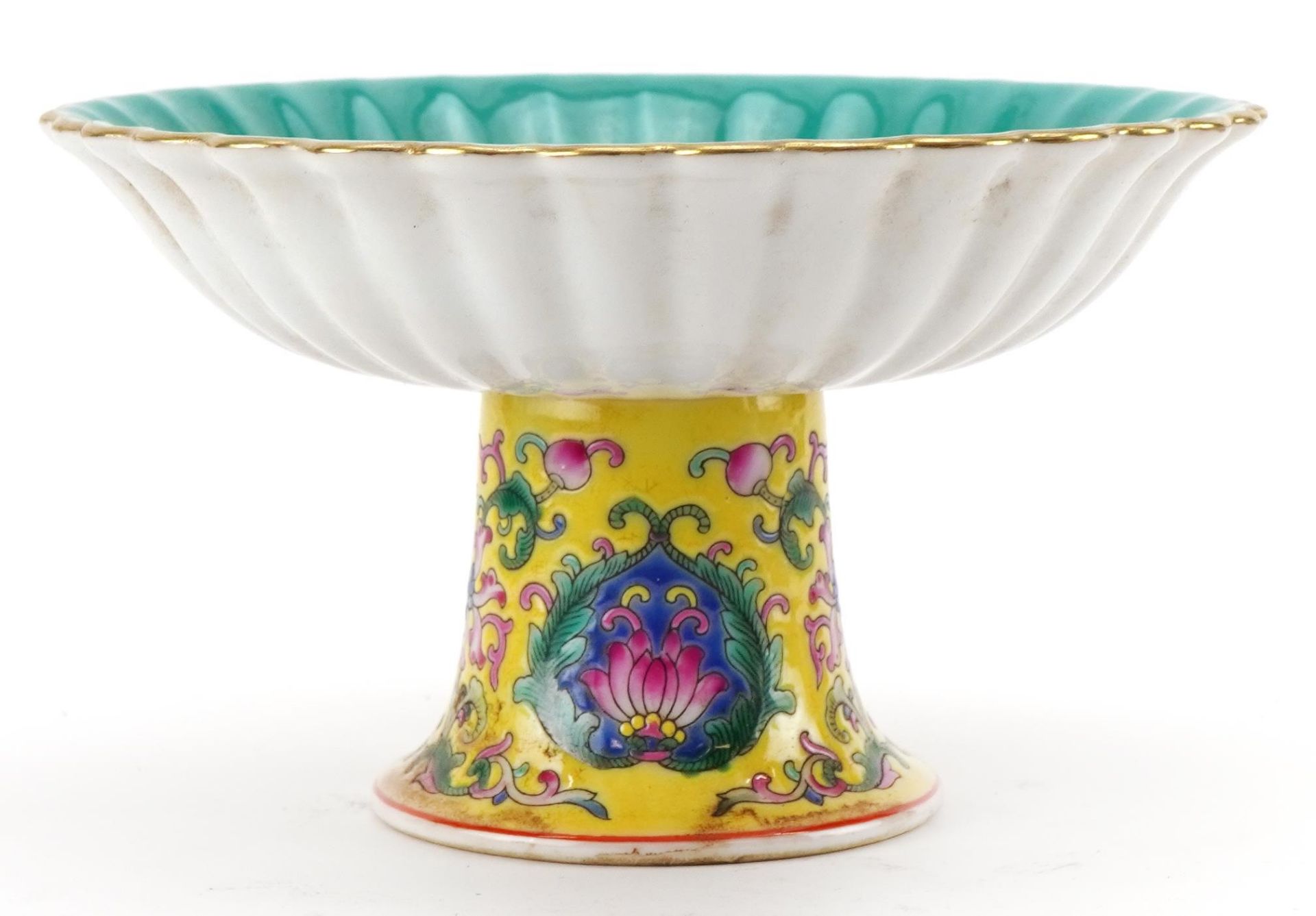 Chinese porcelain pedestal dish, six figure character mark to the base, 8.5cm high x 15cm in