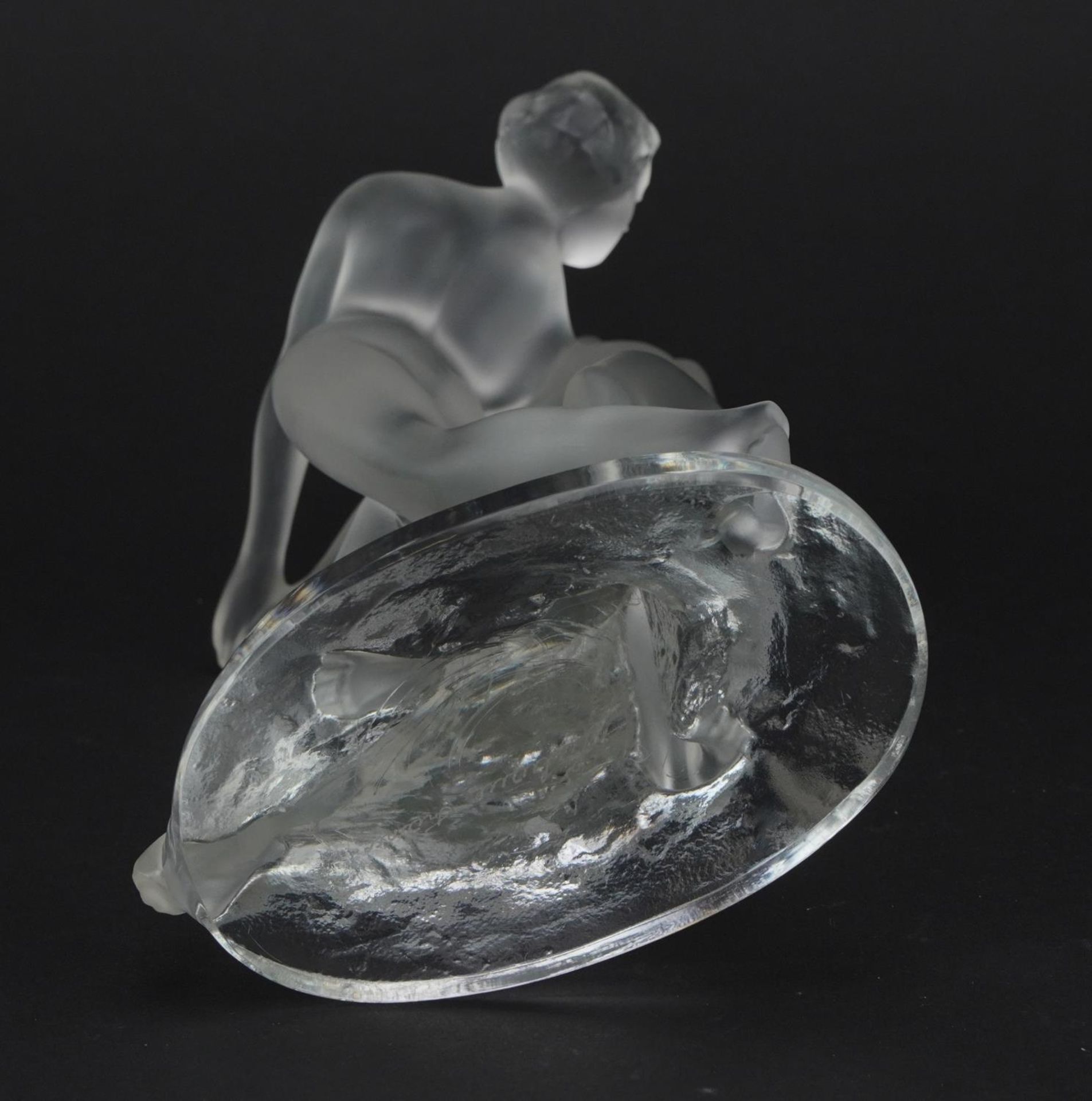 Lalique, French frosted and clear glass Deux Danseuses figure group of two nude female dancers - Bild 3 aus 4