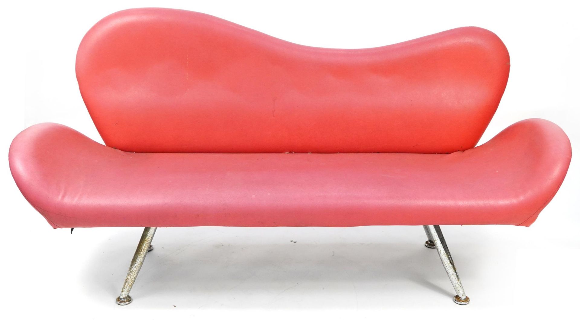 Red leather lips design salon settee raised on chrome legs, 180cm wide