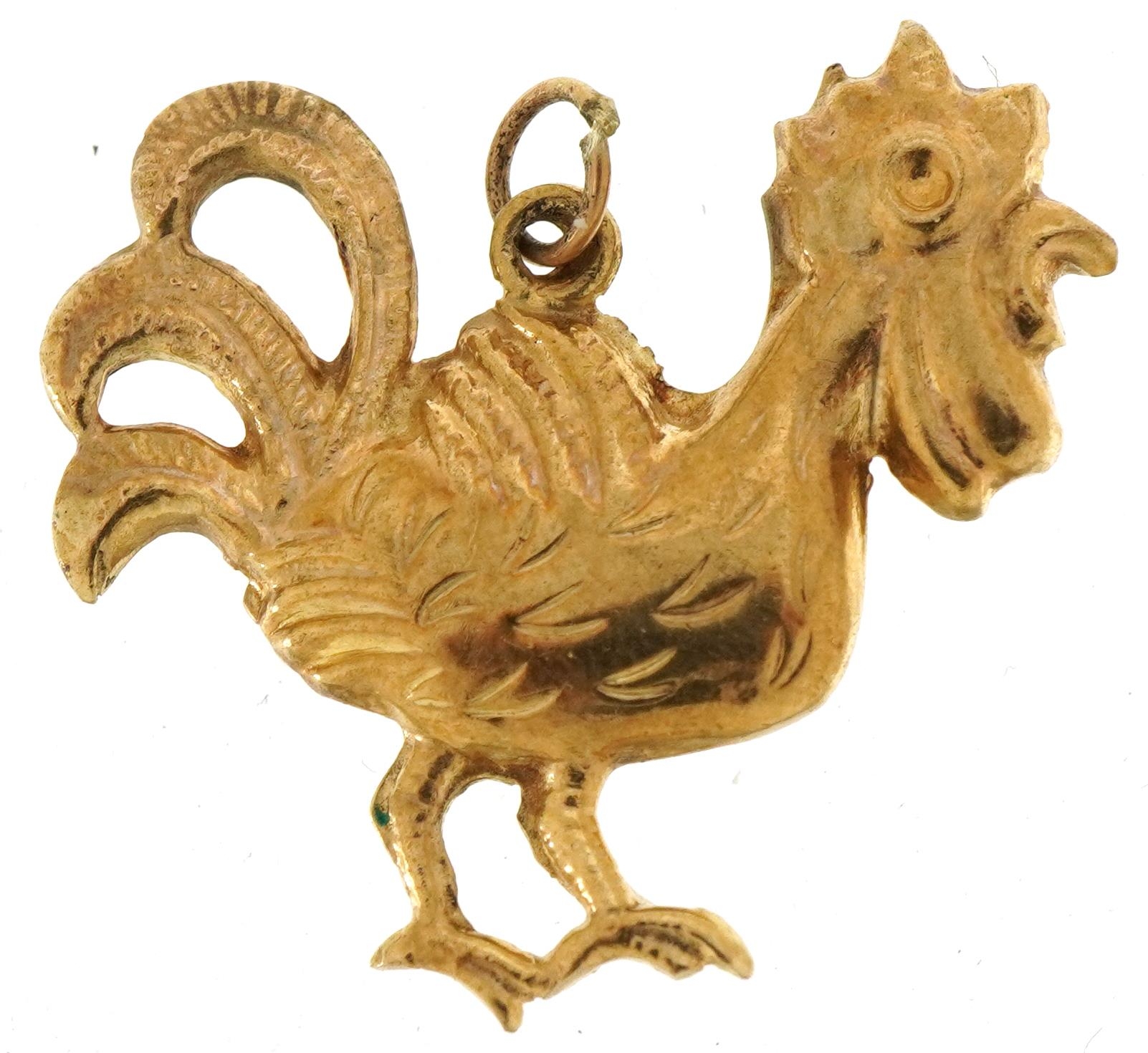 Large 9ct gold rooster charm, 2.5cm high, 2.3g