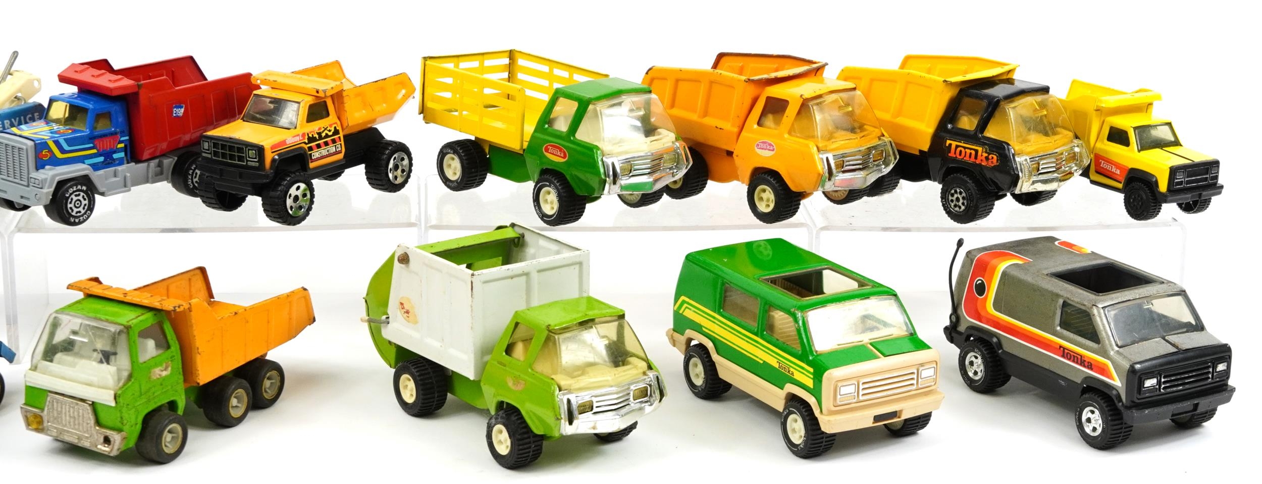 14 vintage tinplate vehicles including Tonka and Buddy, the largest 26cm in length - Image 3 of 3