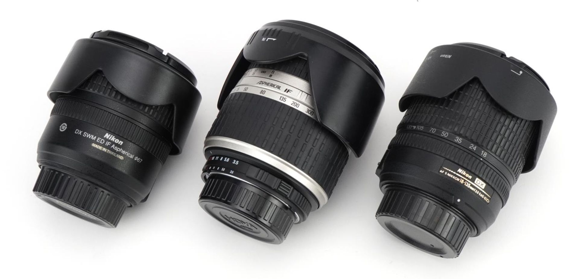 Three camera lenses comprising Sigma 28-300mm, Nikon 18-70mm and Nikon 18-135mm - Bild 3 aus 3