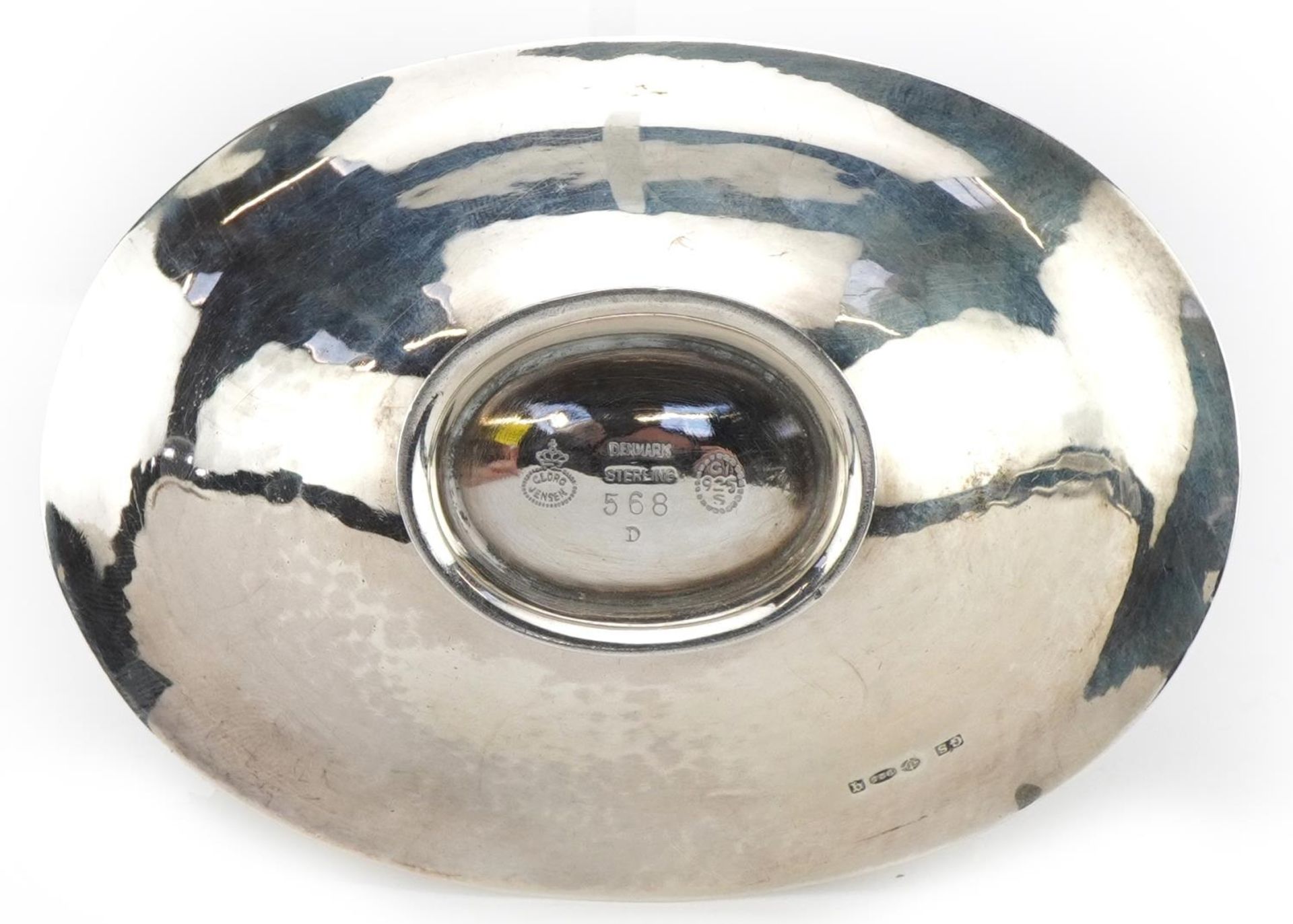 Georg Jensen, Danish 925S sterling silver sugar dish numbered 568, 10cm wide, 41.5g - Image 3 of 5