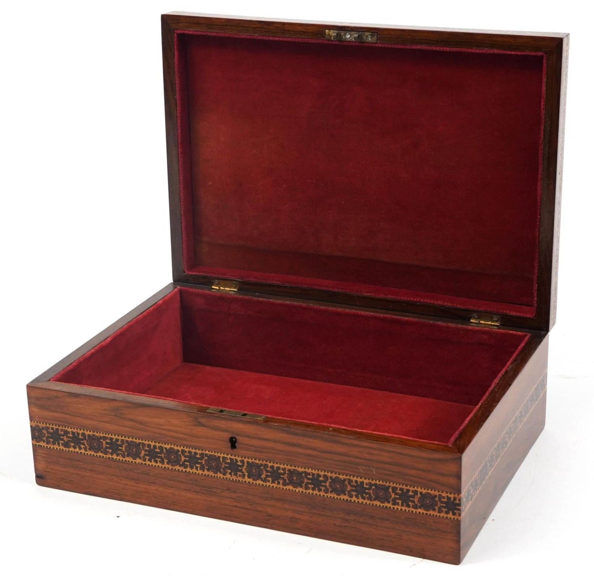 Victorian Tunbridge Ware casket with tumbling block design hinged lid and velvet lined interior, - Bild 2 aus 4