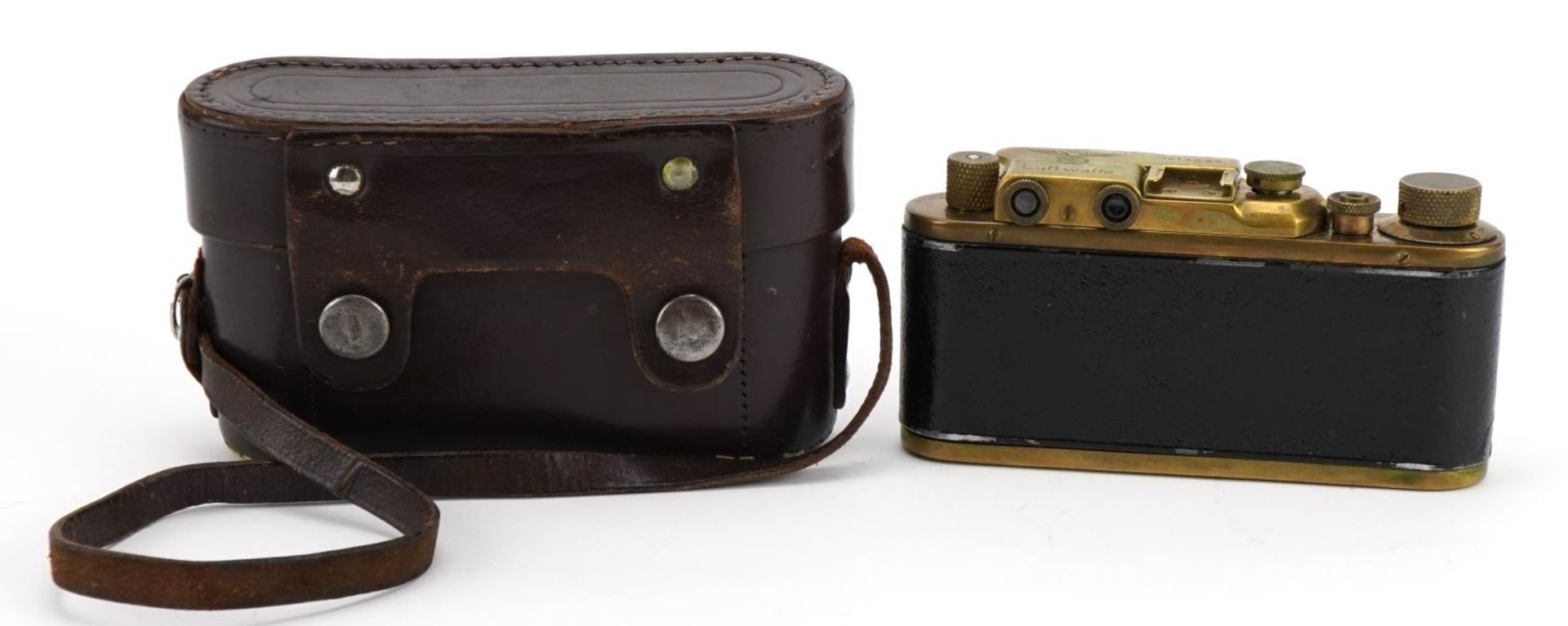 German military interest Leica style camera with Luftwaffe emblem and leather case - Bild 2 aus 3