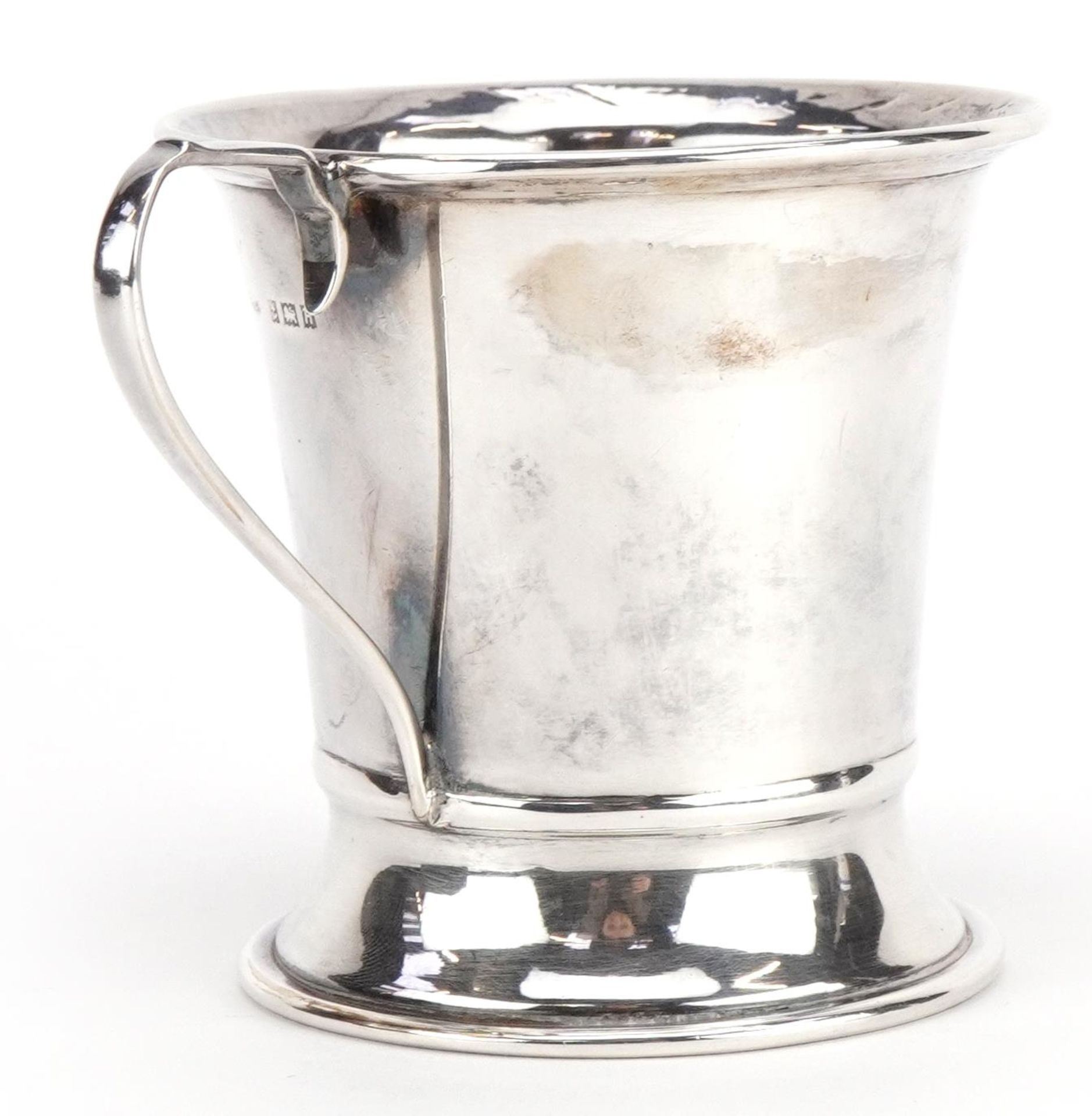 W I Broadway & Co, Elizabeth II silver christening tankard with gilt interior housed in a fitted - Image 3 of 6