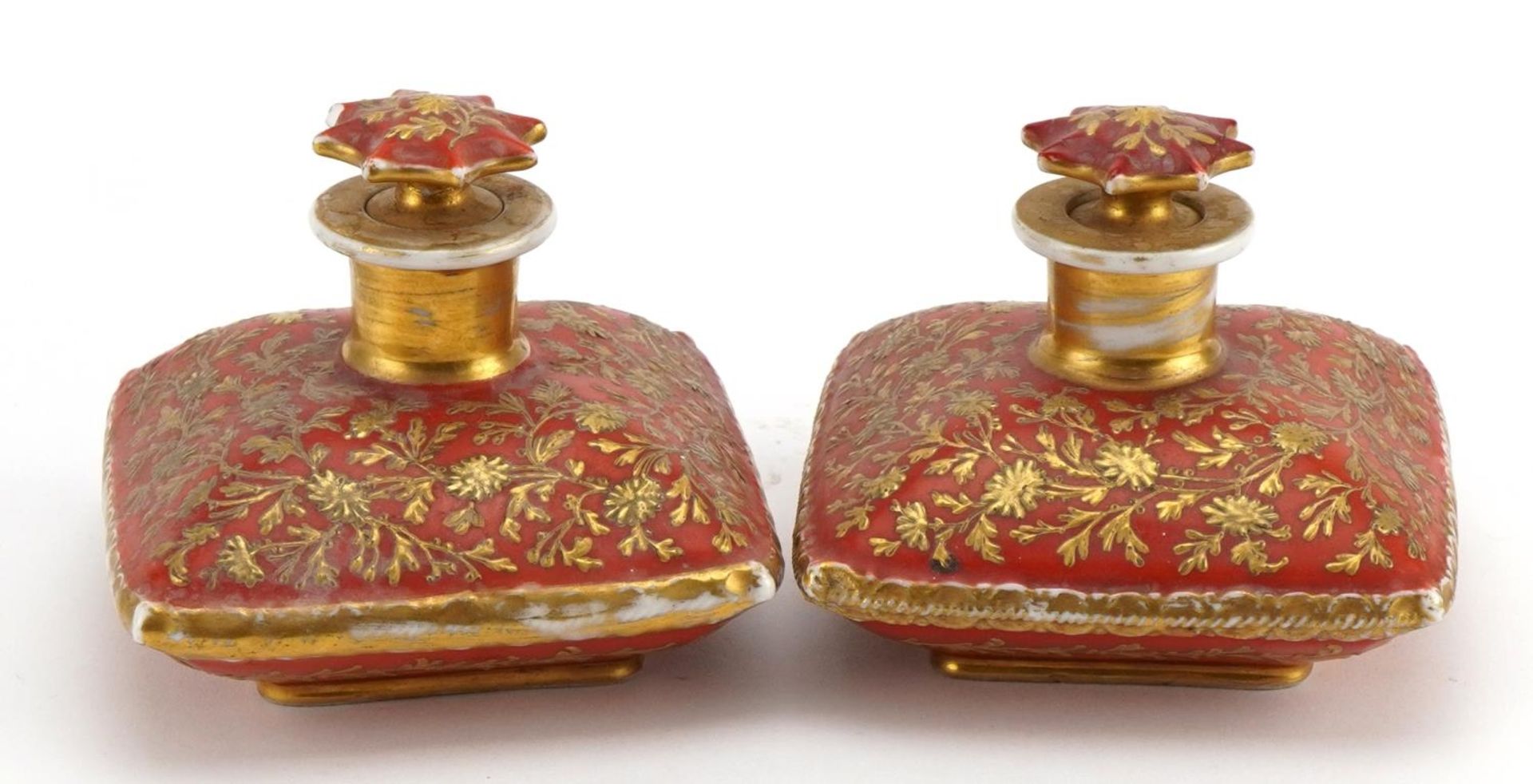 Pair of 19th century French porcelain scent bottles gilded with flowers, each 8.5cm high - Bild 2 aus 4