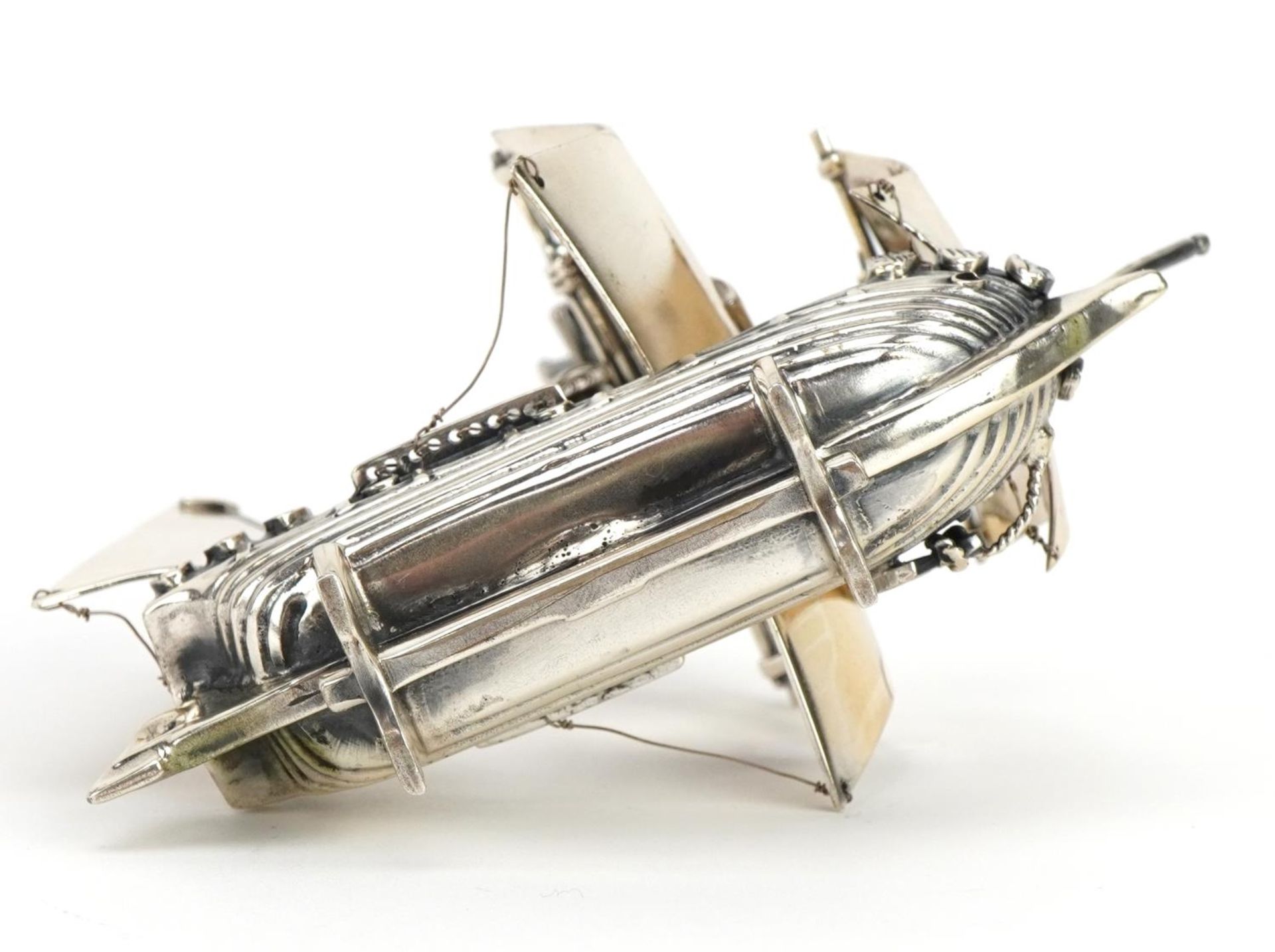 Heavy silver model of a rigged sailing ship, M N maker's mark, Birmingham 2000, 11cm high, 172.8g - Image 3 of 4