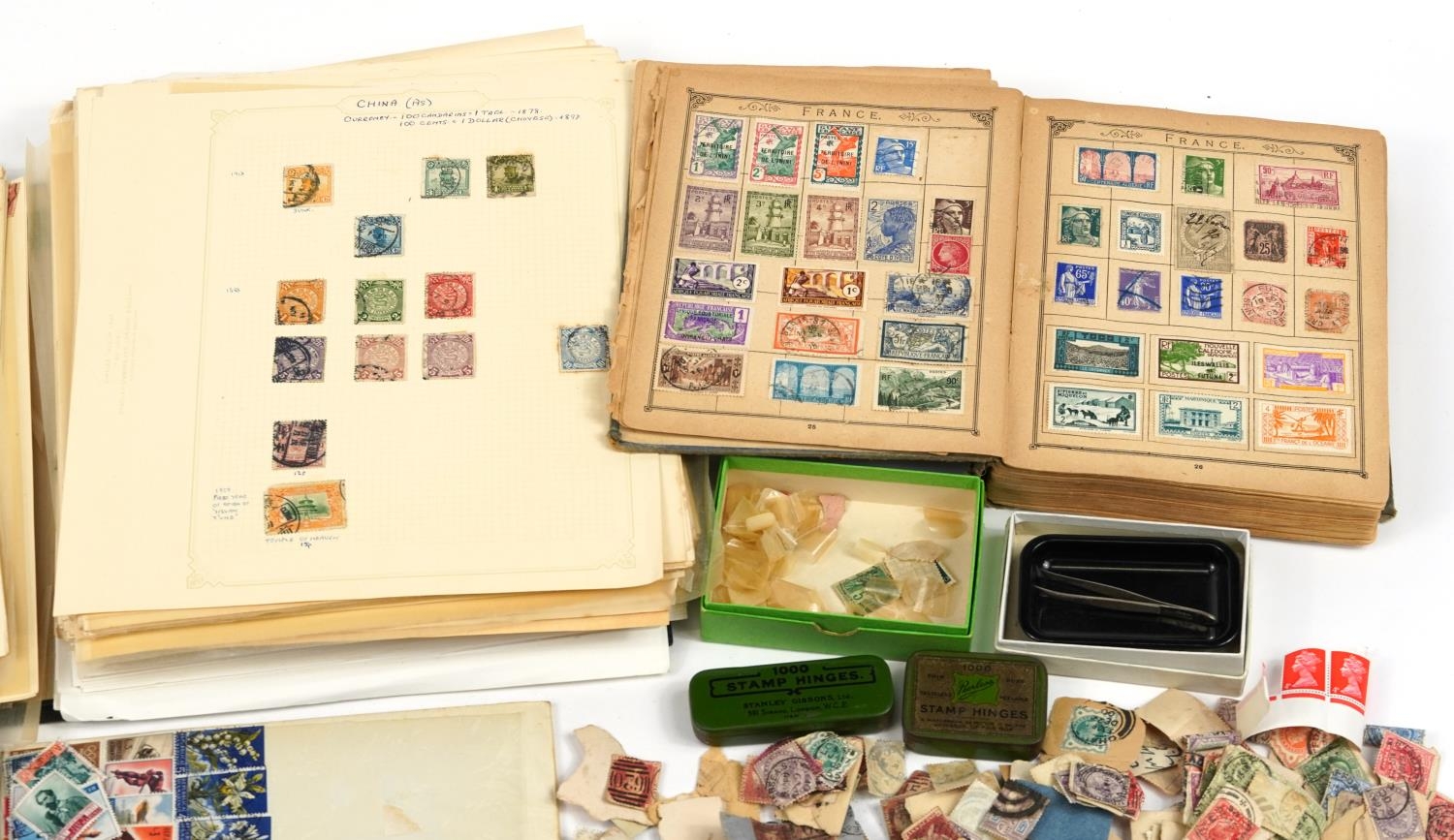 Collection of antique and later world stamps, some arranged in albums - Image 3 of 19