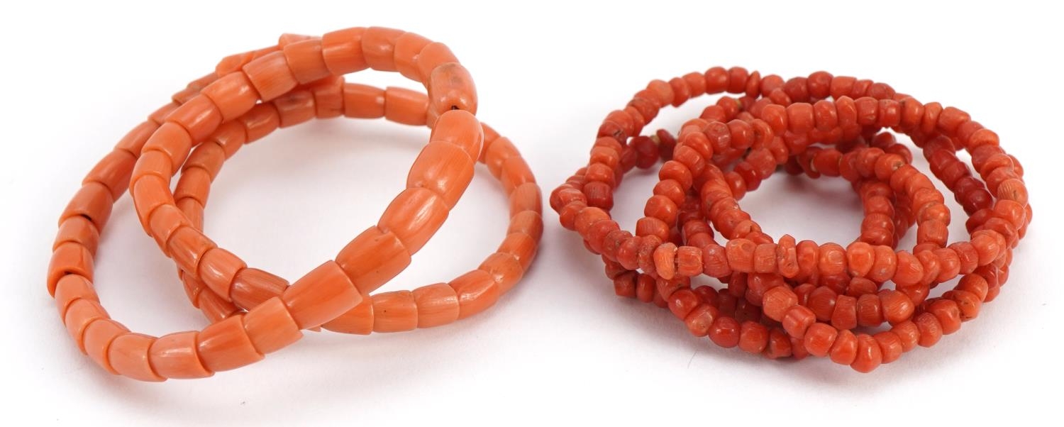 Good Chinese carved coral phoenix coil bracelet and a single strand bead necklace, total 37.1g - Image 2 of 2