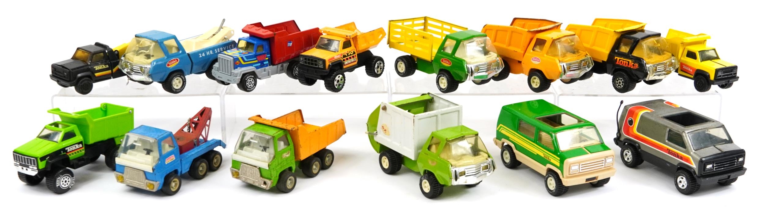 14 vintage tinplate vehicles including Tonka and Buddy, the largest 26cm in length