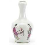 Chinese porcelain garlic head vase hand painted in the famille rose palette with two empresses,
