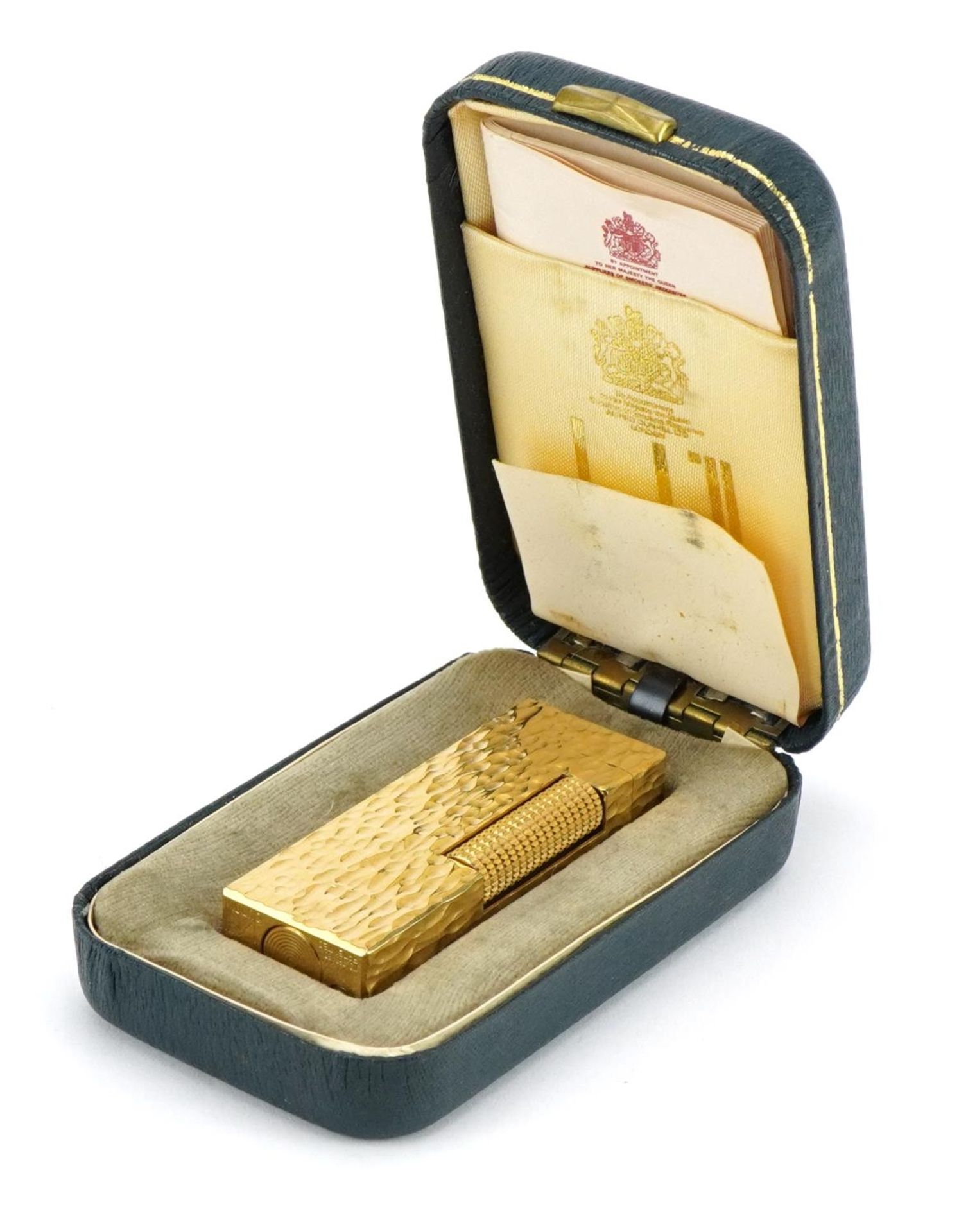 Dunhill gold plated bark design pocket lighter with case For further information on this lot - Bild 3 aus 4