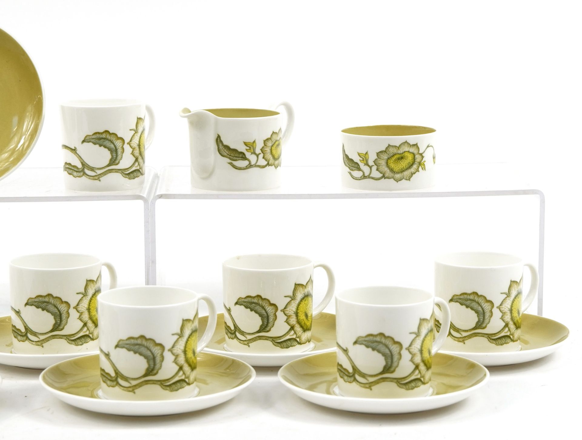Set of eight Susie Cooper Sunflower pattern cups and saucers with milk jug and sugar bowl, the - Image 3 of 4