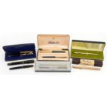 Vintage and later pens including Parker Vacumatic green marbleised fountain pen with box, Sheaffer