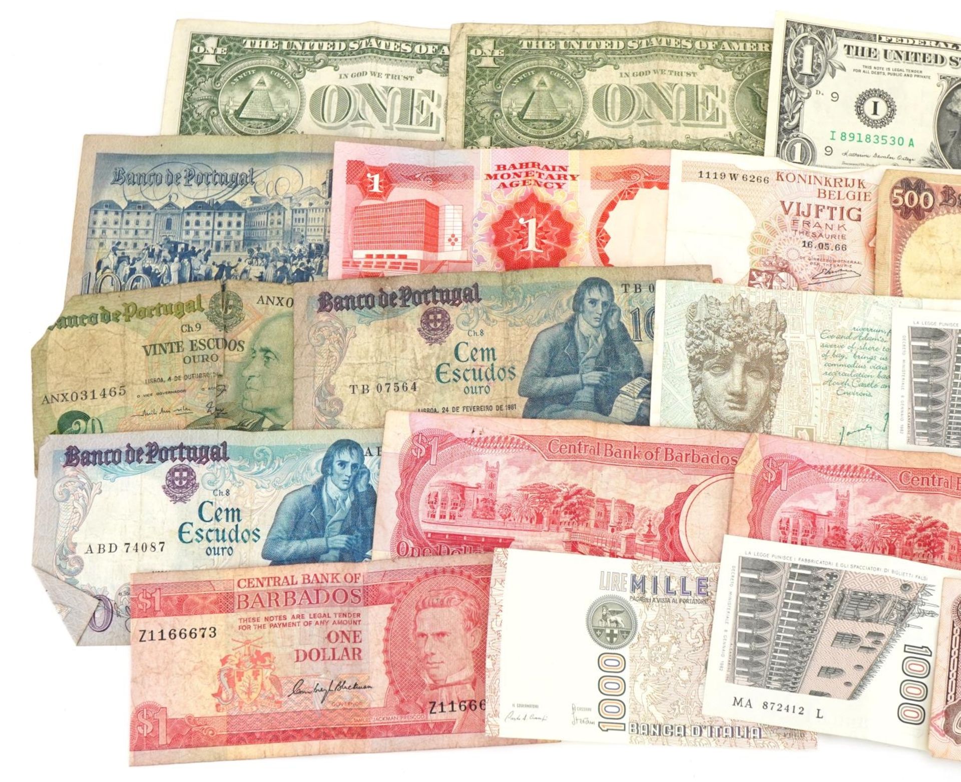 United States of America and world banknotes including one dollar For further information on this - Image 2 of 3