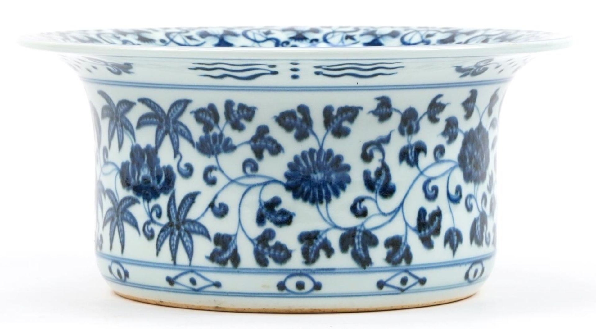 Chinese Islamic blue and white porcelain basin hand painted with flowers, 32cm in diameter For