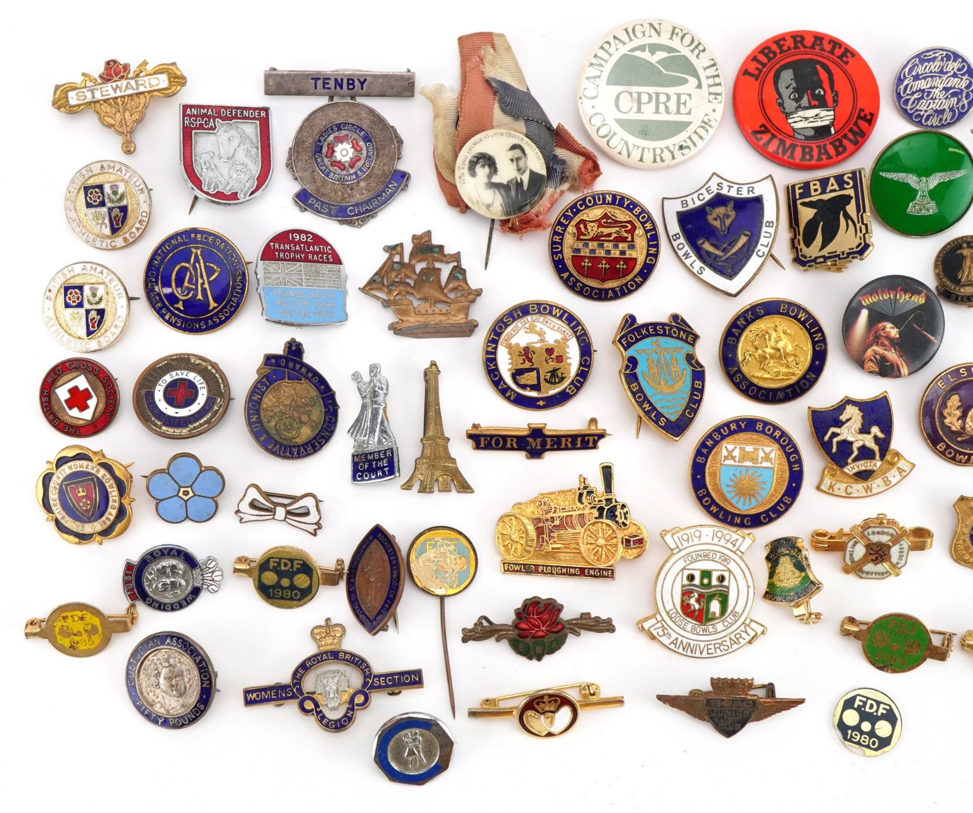 Collection of vintage and later pin badges, some with enamel including Motor Head, 1981 Royal - Image 2 of 3