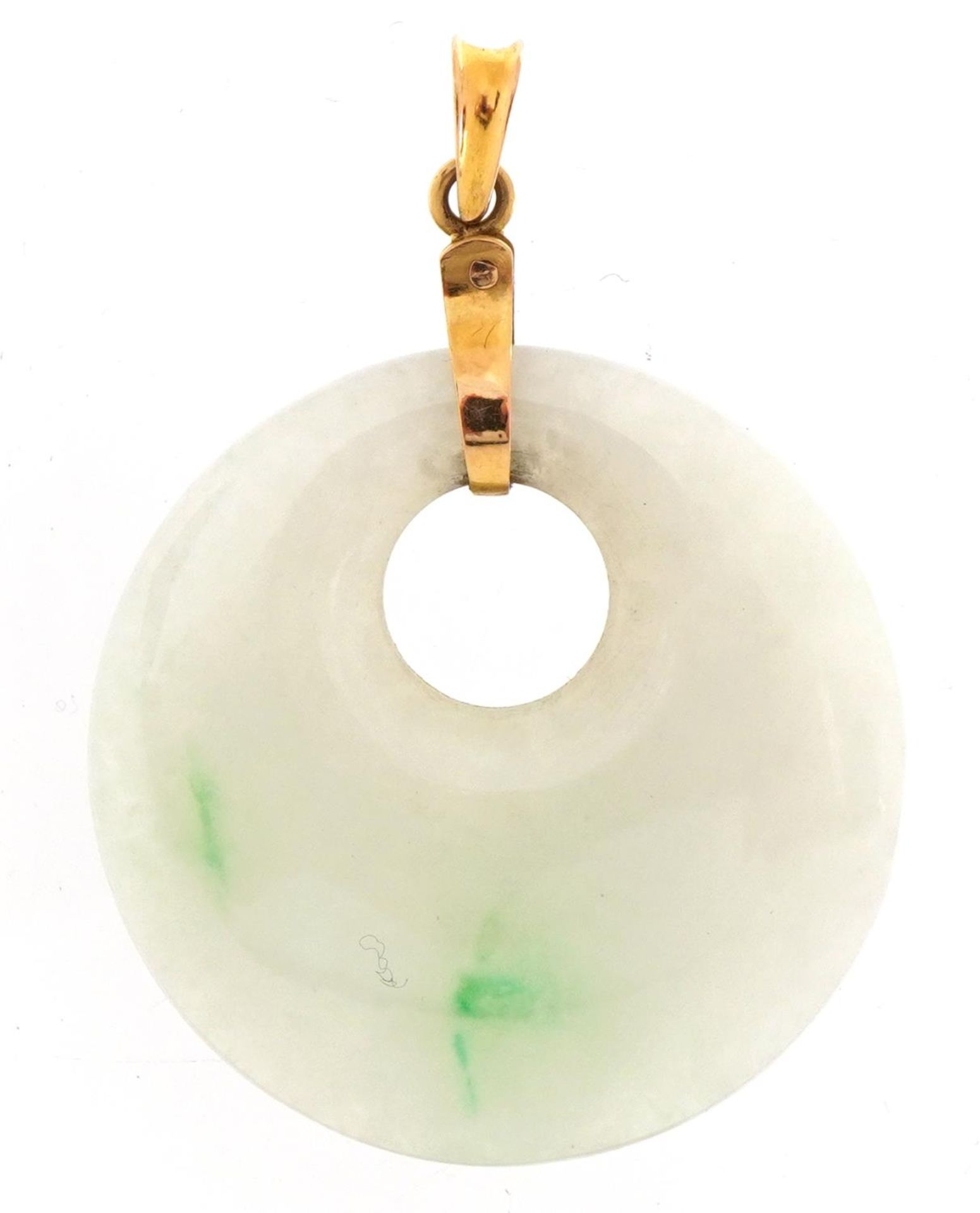 Unmarked gold mounted Chinese jade disc pendant, 4.0cm high, 7.1g : For further information on - Image 2 of 2