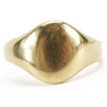 9ct gold signet ring, Birmingham 1948, size T, 4.9g : For further information on this lot please