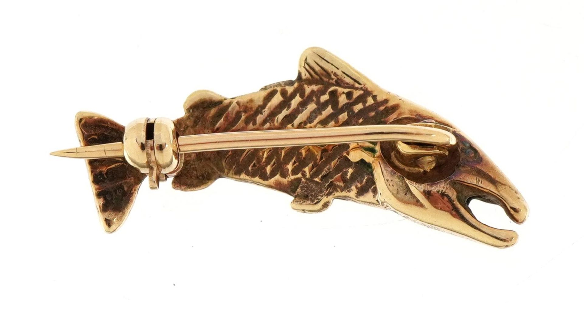 9ct gold salmon brooch, 2.6cm wide, 4.0g : For further information on this lot please contact the - Bild 2 aus 3