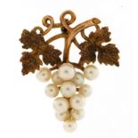 9ct gold pearl grapevine brooch, 3.0cm wide, 4.2g : For further information on this lot please