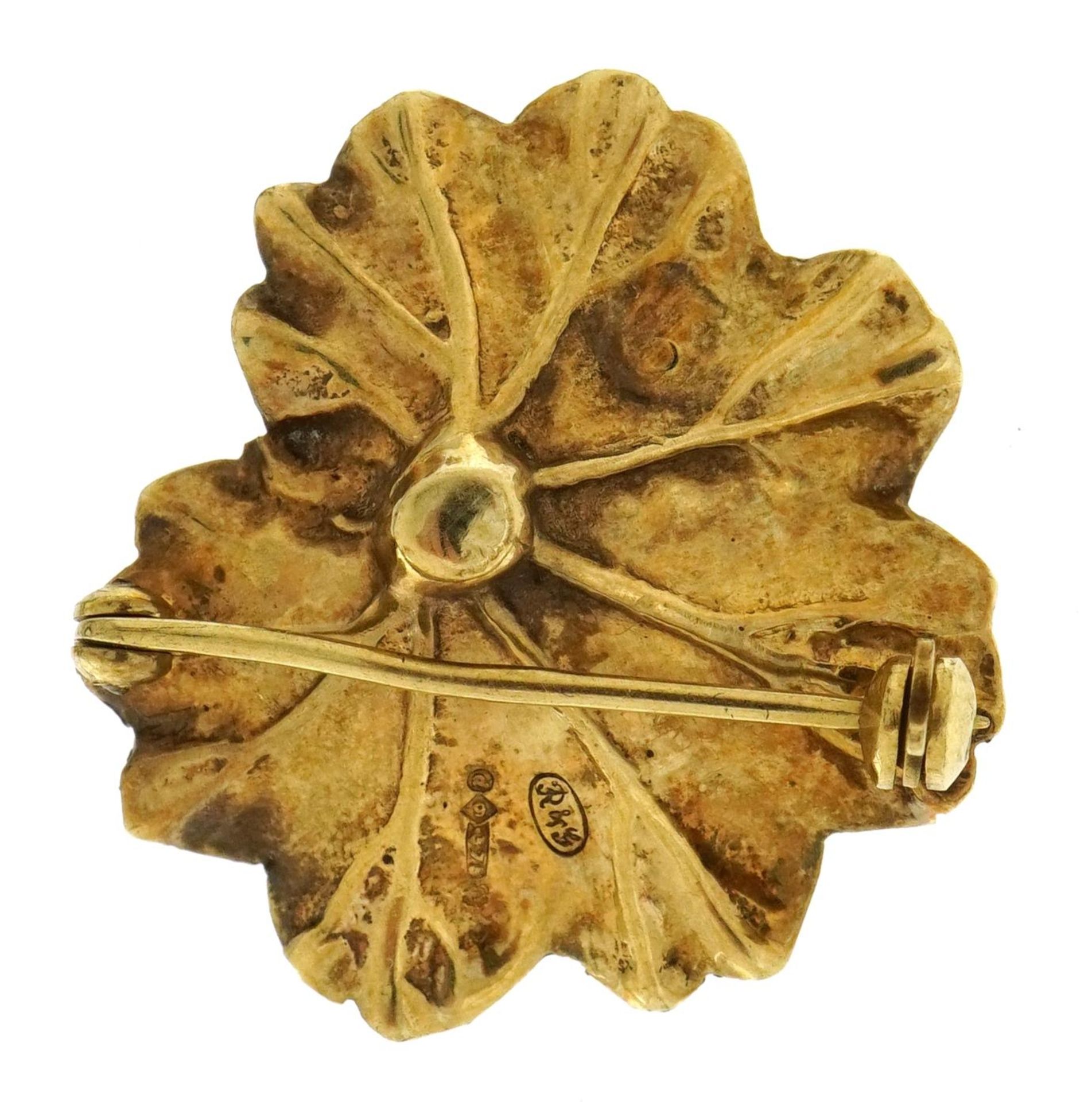 9ct gold lily pad brooch set with a pearl, 2.4cm high, 3.8g : For further information on this lot - Bild 2 aus 3