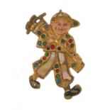 Vintage brooch in the form of a Pearly boy with golf clubs, 4cm in length : For further