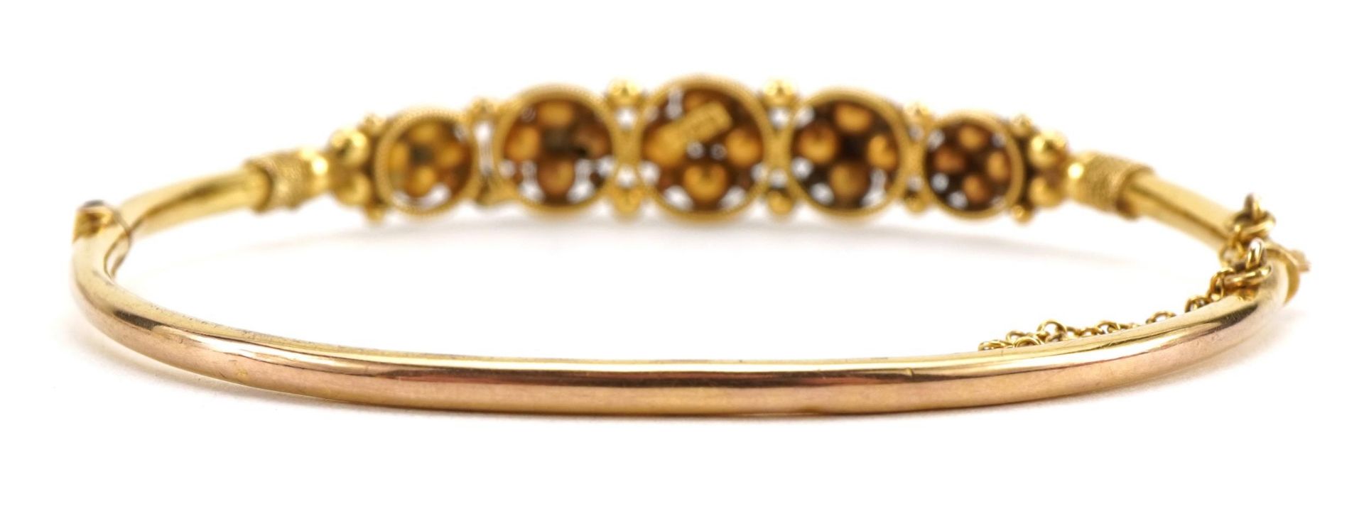 9ct gold flower head design hinged bangle, possibly Edwardian, 6.3cm wide, 6.1g : For further - Bild 2 aus 3