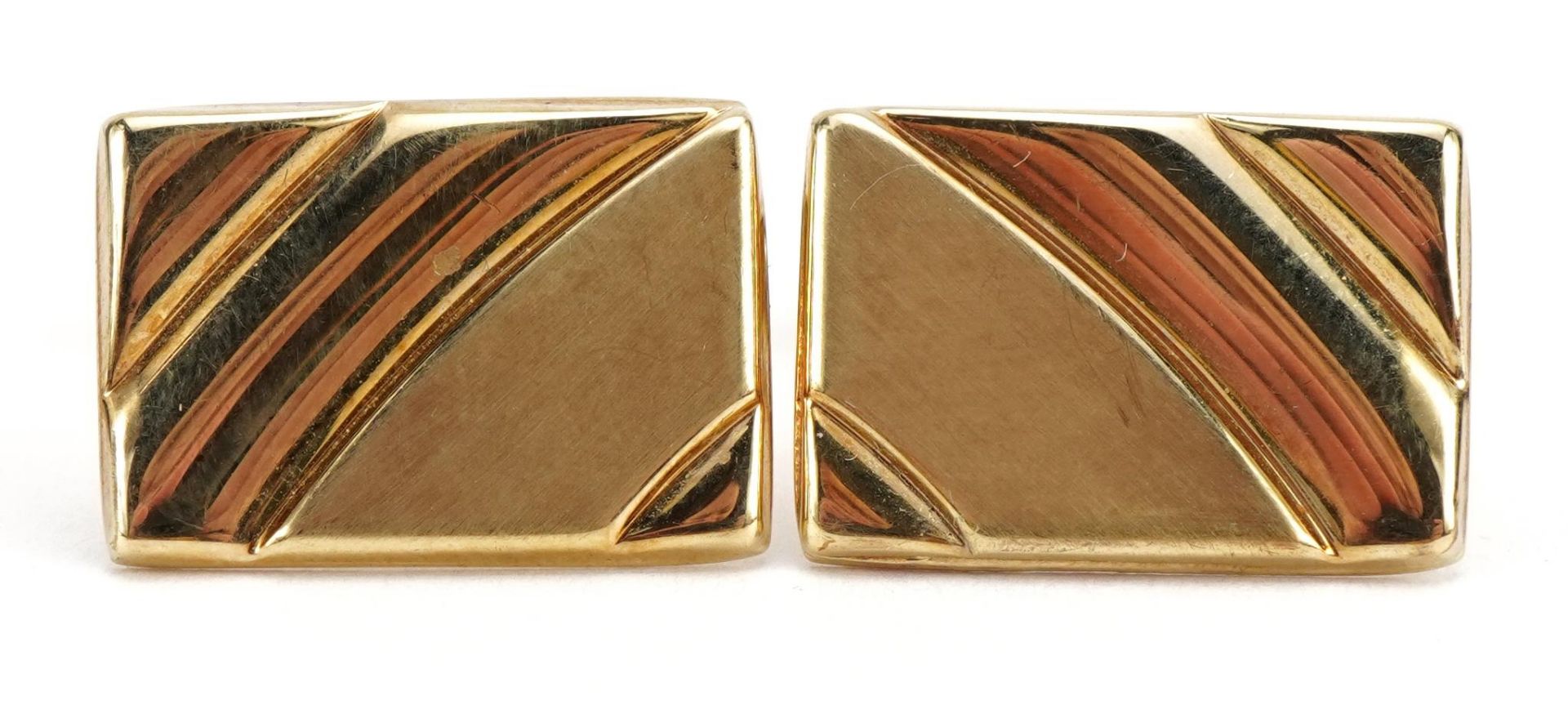 Pair of West German 9kt gold cufflinks, 1.8cm wide, 6.0g : For further information on this lot