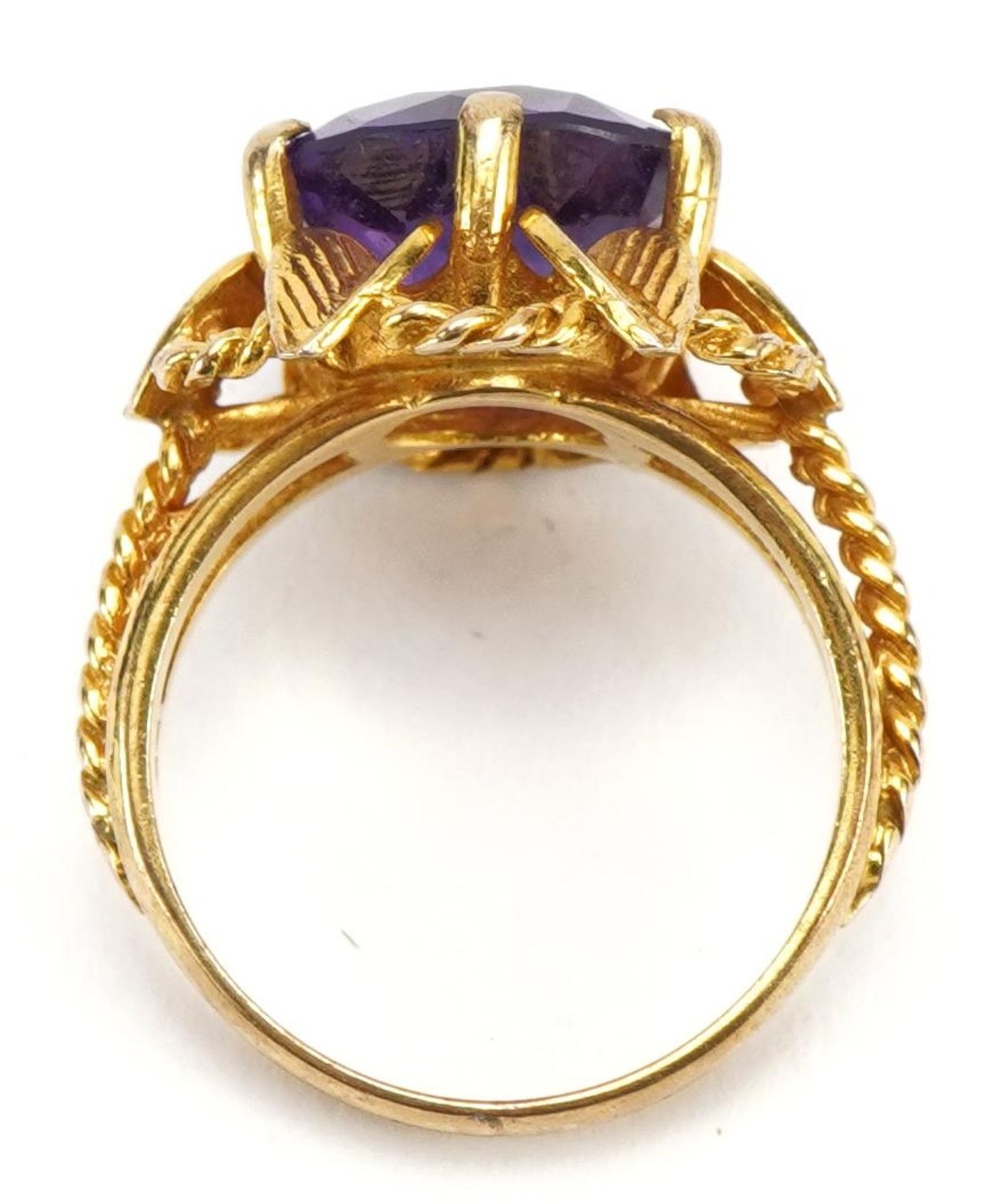 9ct gold amethyst solitaire ring in the form of a flower, the amethyst approximately 12.0mm in - Bild 3 aus 4