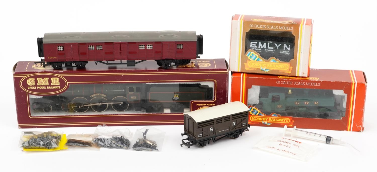 OO gauge model railway including GMR Castle Class locomotive with tender and box and Hornby GWR